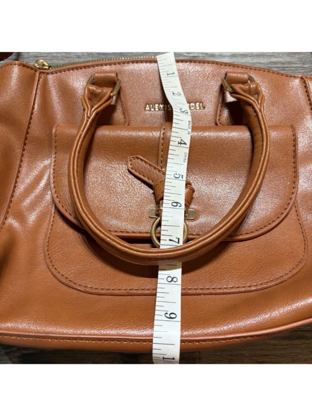 Alexis Bendel Coganc Tan Vegan Leather Shoulder Bag Crossbody Adjustable Preppy - Picture 9 of 12